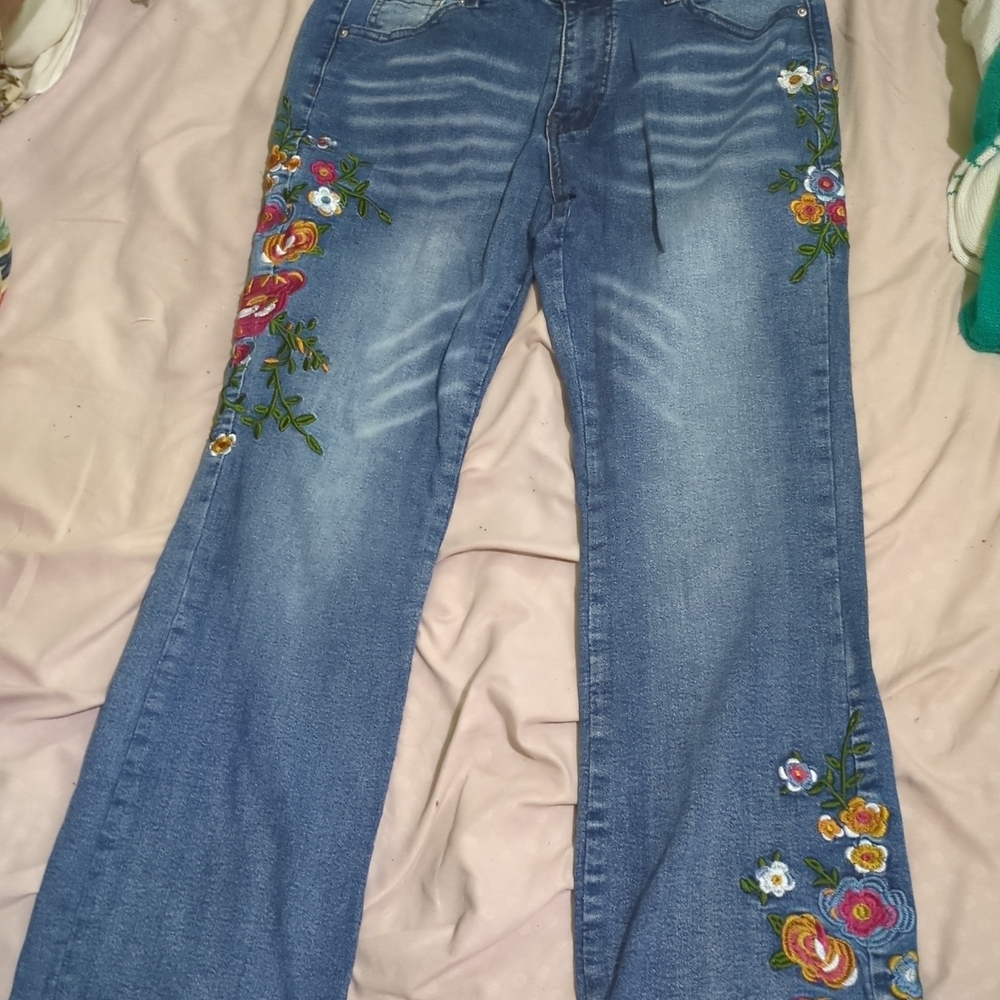 Embroidered Blue Jeans for Women